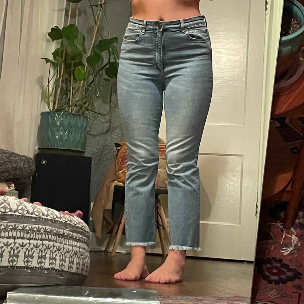 Amuse Society • Cropped Kick Flare Jean